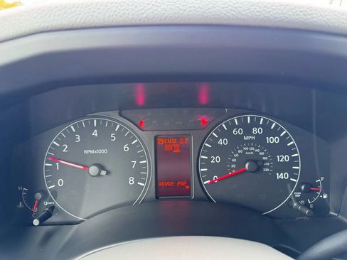 Used 2018 Nissan NV 3500 S image 24