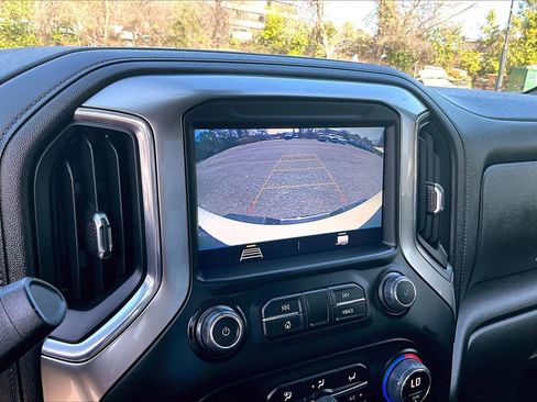 Used 2022 Chevrolet Silverado 2500 LT w/ Convenience Package image 24