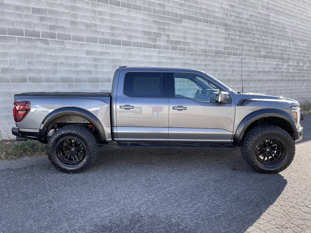 Used 2024 Ford F150 Raptor AWD/4WD image 19