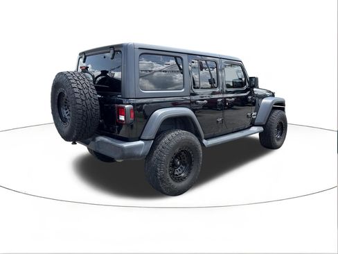 Used 2020 Jeep Wrangler Unlimited Sport S AWD/4WD image 3