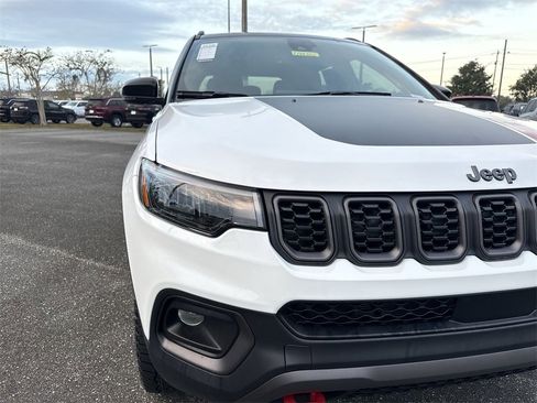 New 2026 Jeep Compass Trailhawk w/ Sun, Sound & Navigation Group image 9