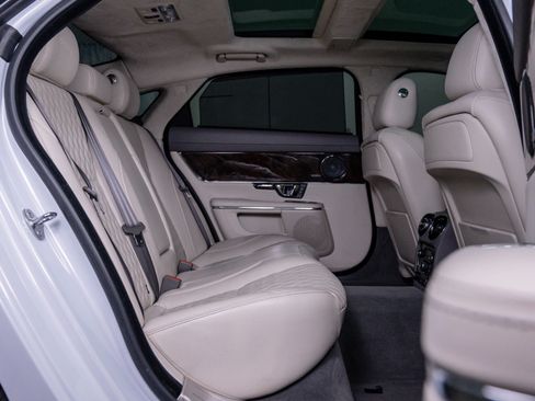 Used 2017 Jaguar XJ L Portfolio image 11