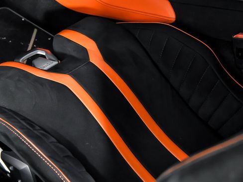 Used 2021 Lamborghini Huracan STO image 26