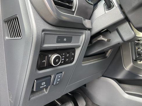 Used 2025 Ford F150 Lariat image 22