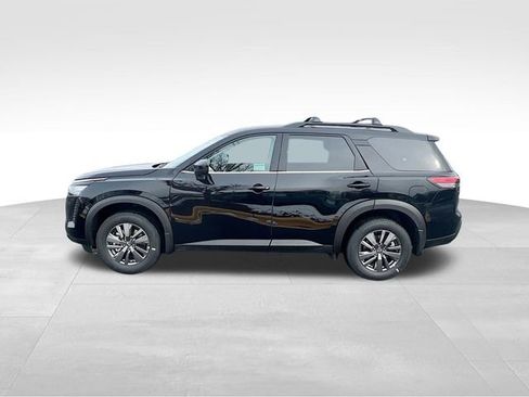 New 2026 Nissan Pathfinder SV image 5