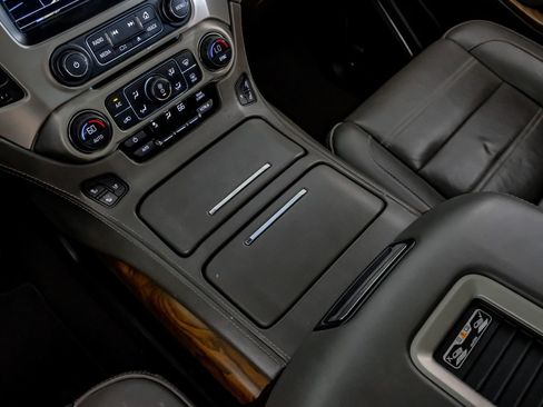 Used 2020 GMC Yukon Denali w/ Denali Ultimate Package image 25