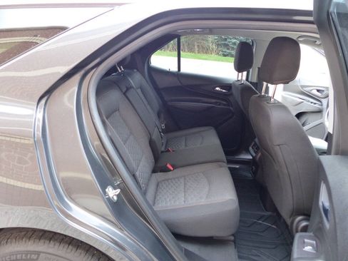 Used 2018 Chevrolet Equinox LT FWD image 41