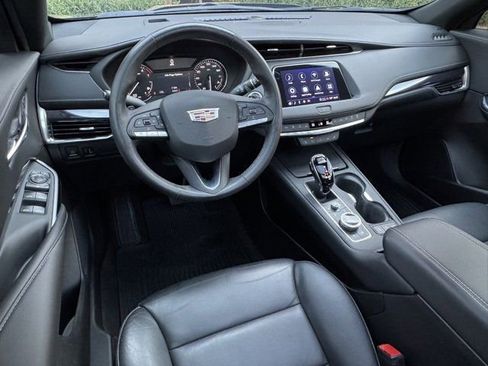 Used 2022 Cadillac XT4 Luxury w/ Cold Weather Package image 24