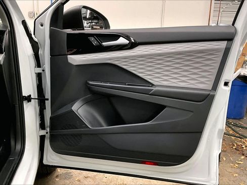 Used 2023 Volkswagen Taos S w/ Driver Assistance Package image 25