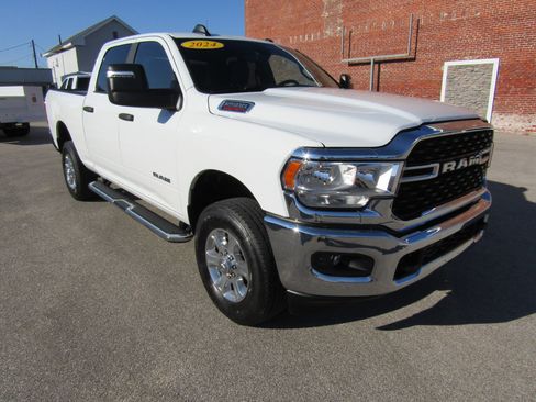 Used 2024 RAM 2500 Big Horn image 1