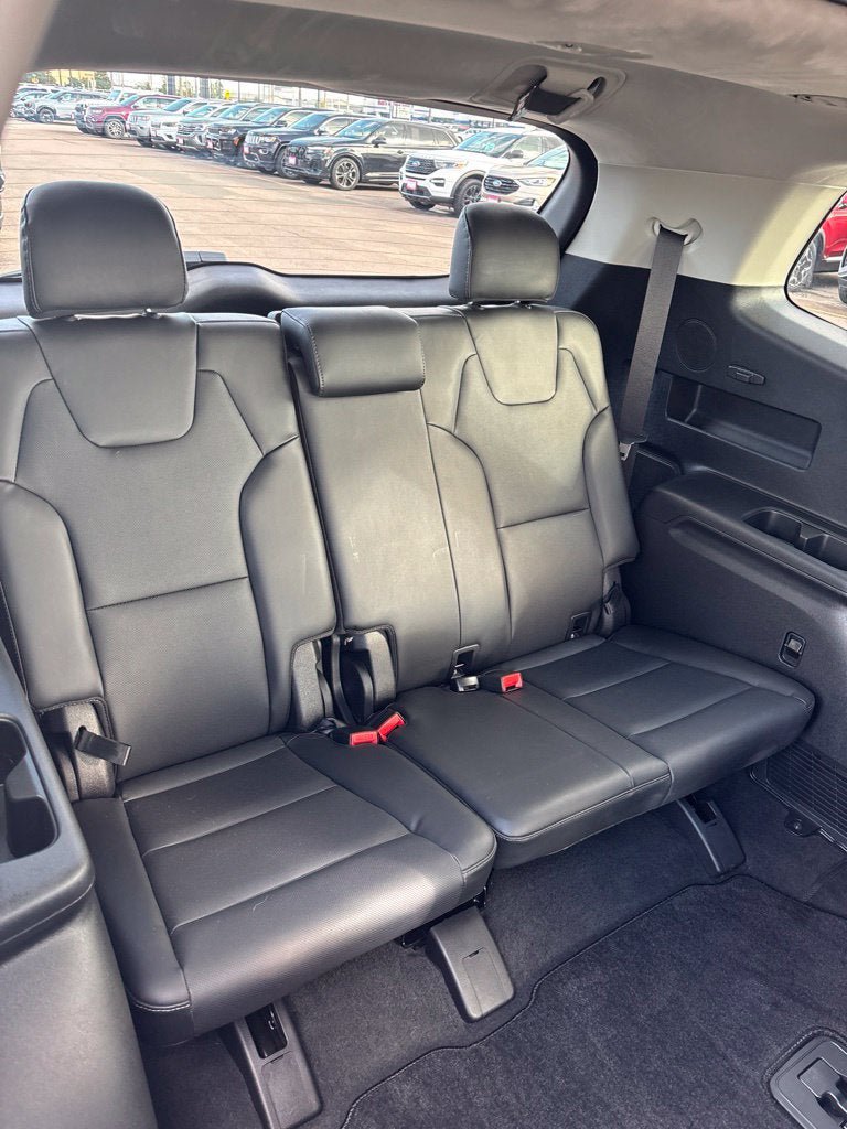 Used 2024 Kia Telluride SX Prestige w/ Towing Package AWD/4WD image 20