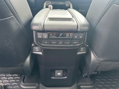 Used 2024 Toyota Grand Highlander AWD Hybrid image 21