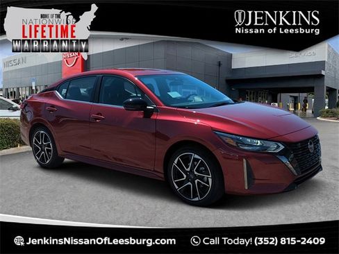 New 2025 Nissan Sentra SR image 1