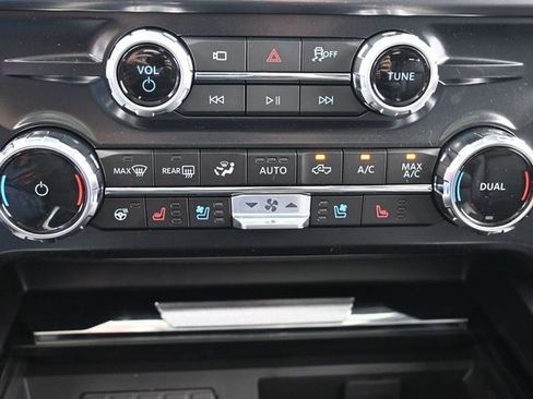 Used 2025 Ford F250 Lariat w/ Lariat Ultimate Package AWD/4WD image 20