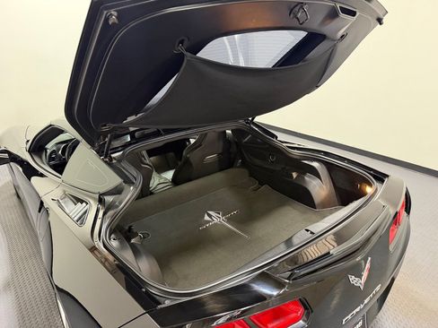 Used 2014 Chevrolet Corvette Stingray Coupe RWD image 17
