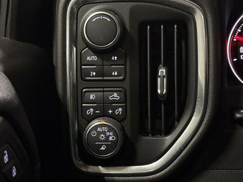 Used 2019 Chevrolet Silverado 1500 High Country w/ High Country Premium Package image 19