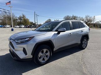 Used 2025 Toyota RAV4 XLE video 2