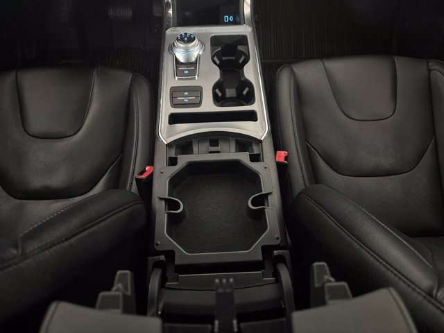 Used 2022 Ford Edge Titanium w/ Equipment Group 301A AWD/4WD image 41