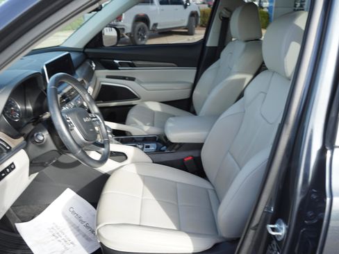 Used 2022 Kia Telluride EX w/ EX Premium Package image 9