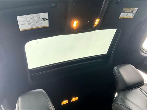 Used 2022 Toyota Highlander XSE image 14