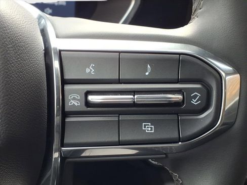 Used 2024 GMC Canyon Elevation w/ Convenience Package image 24