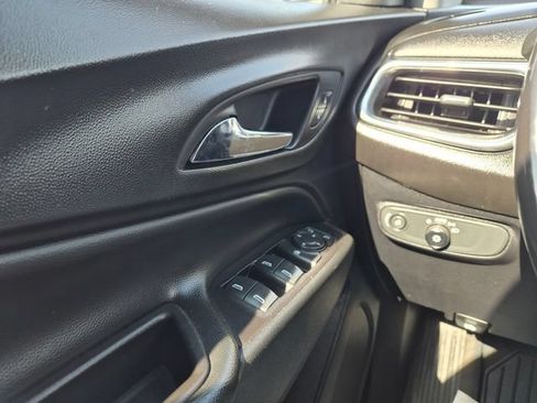 Used 2019 Chevrolet Equinox LT w/ Driver Convenience Package FWD image 15