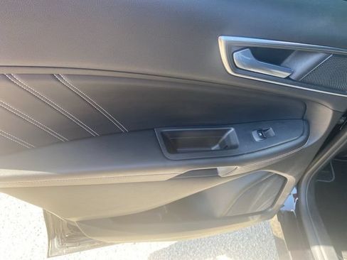 Used 2022 Ford Edge ST AWD/4WD image 12