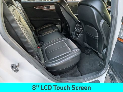 Used 2016 Lincoln MKX Reserve w/ Luxury Package image 30