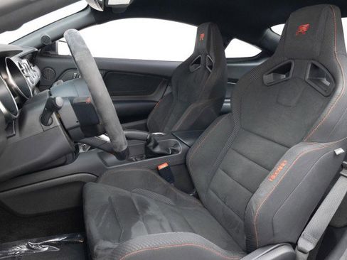 Used 2017 Ford Mustang Shelby GT350R w/ GT350R Equipment Group 920A image 8