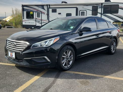 Used 2017 Hyundai Sonata SE image 5