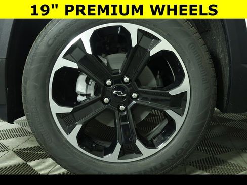 New 2026 Chevrolet Equinox LT w/ Convenience Package II image 11