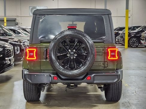 Used 2021 Jeep Wrangler Unlimited Sahara AWD/4WD image 8
