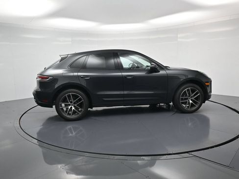 Certified 2026 Porsche Macan AWD/4WD image 31