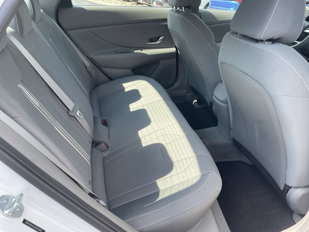 Used 2023 Hyundai Elantra SEL w/ Cargo Package FWD image 22