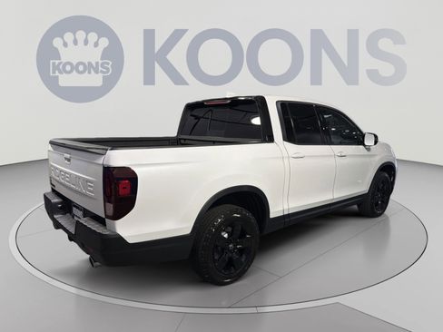 Used 2026 Honda Ridgeline Black Edition image 7