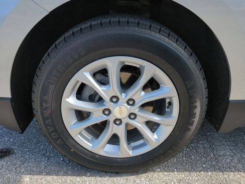 Used 2019 Chevrolet Equinox LS w/ LS Convenience Package image 11