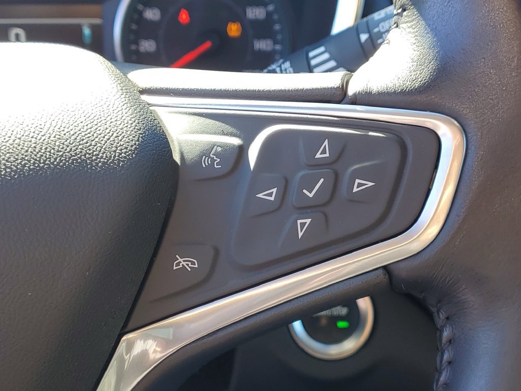 Used 2018 Chevrolet Equinox Premier FWD image 10