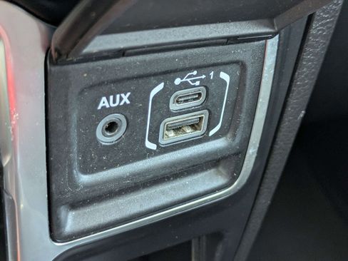 Used 2024 Jeep Wrangler Unlimited Sahara AWD/4WD image 20
