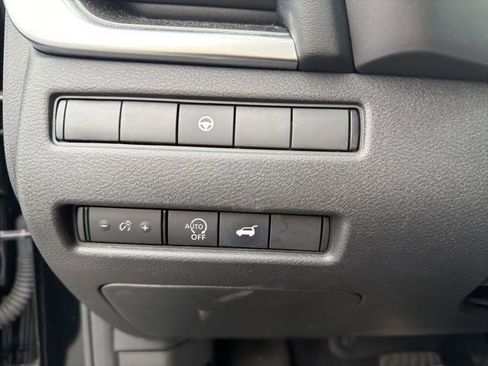 Certified 2023 Nissan Rogue SV w/ SV Premium B Package AWD/4WD image 11