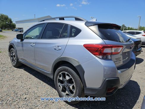 Used 2019 Subaru Crosstrek 2.0i Premium w/ Popular Package #3 AWD/4WD image 9