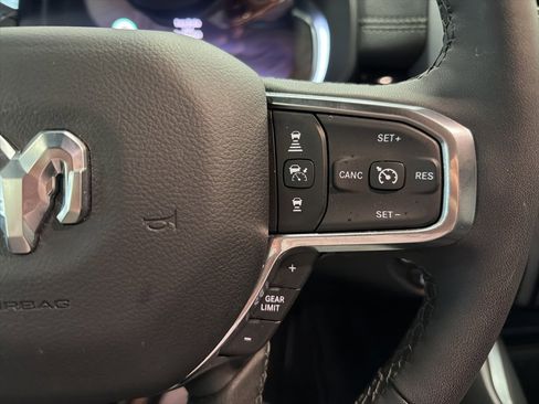 Used 2025 RAM 1500 Laramie image 11