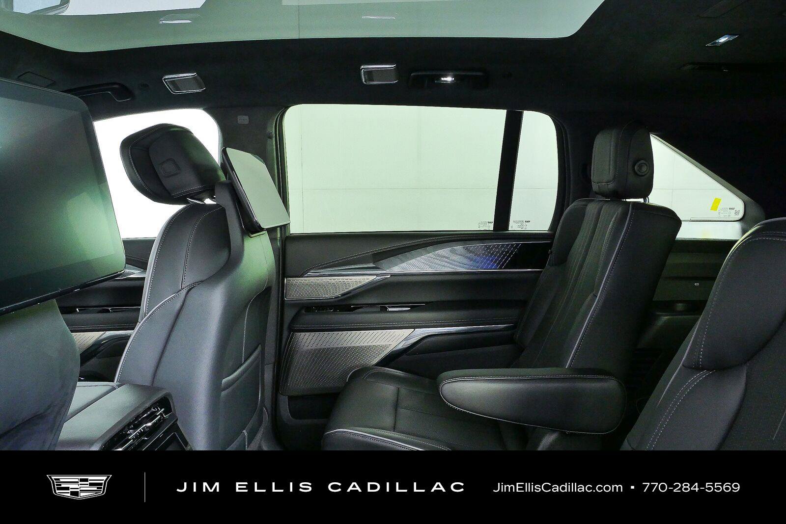 New 2026 Cadillac Escalade IQ Sport 2 w/ LPO, ONYX Package AWD/4WD image 18