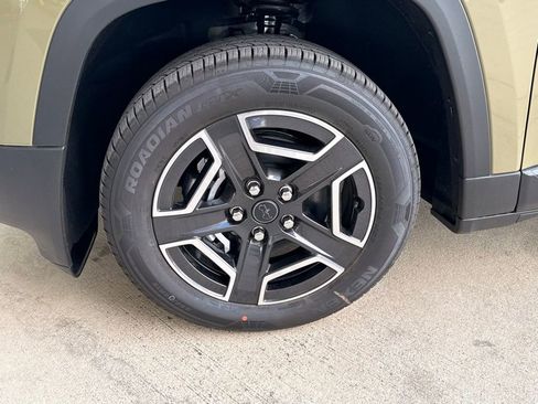 New 2026 Jeep Cherokee Limited image 34