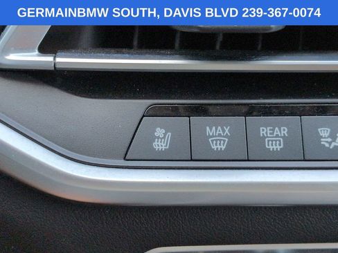 Used 2020 BMW X7 xDrive40i w/ Premium Package AWD/4WD image 26