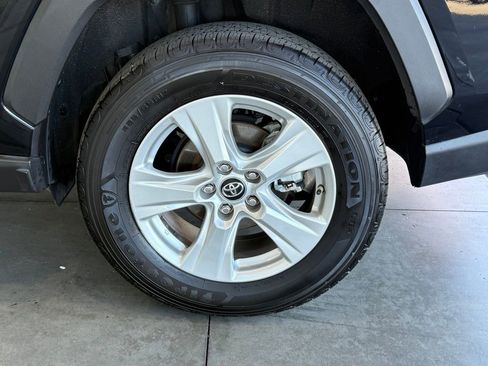 Used 2019 Toyota RAV4 XLE image 14