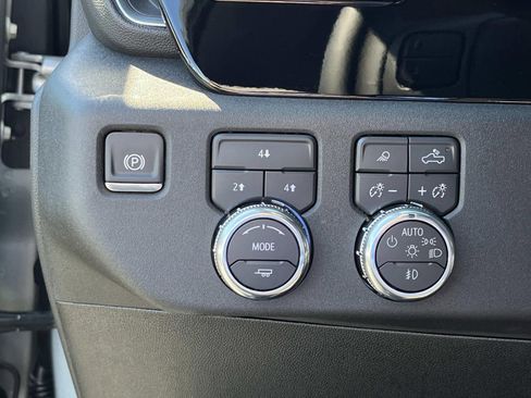 New 2026 GMC Sierra 2500 SLE w/ SLE Value Package; image 24