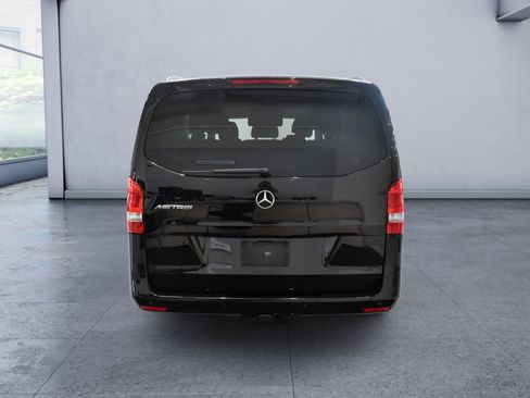 Used 2016 Mercedes-Benz Metris Passenger image 5