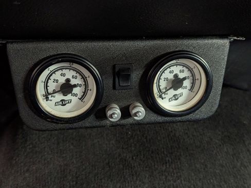 Used 2012 Chevrolet Silverado 2500 LT w/ Interior Plus Package image 22