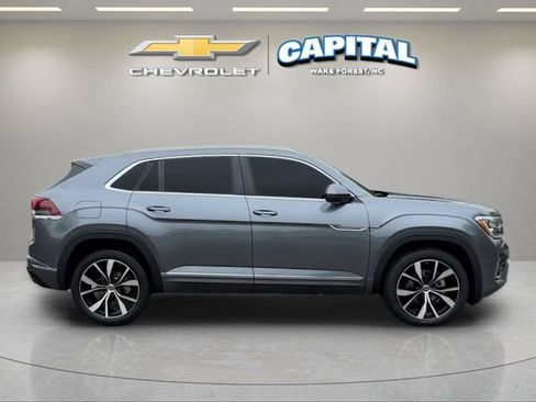 Used 2024 Volkswagen Atlas Cross Sport SEL Premium R-Line AWD/4WD image 6
