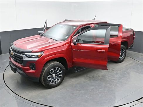 Used 2024 Chevrolet Colorado LT w/ LT Convenience Package III image 49